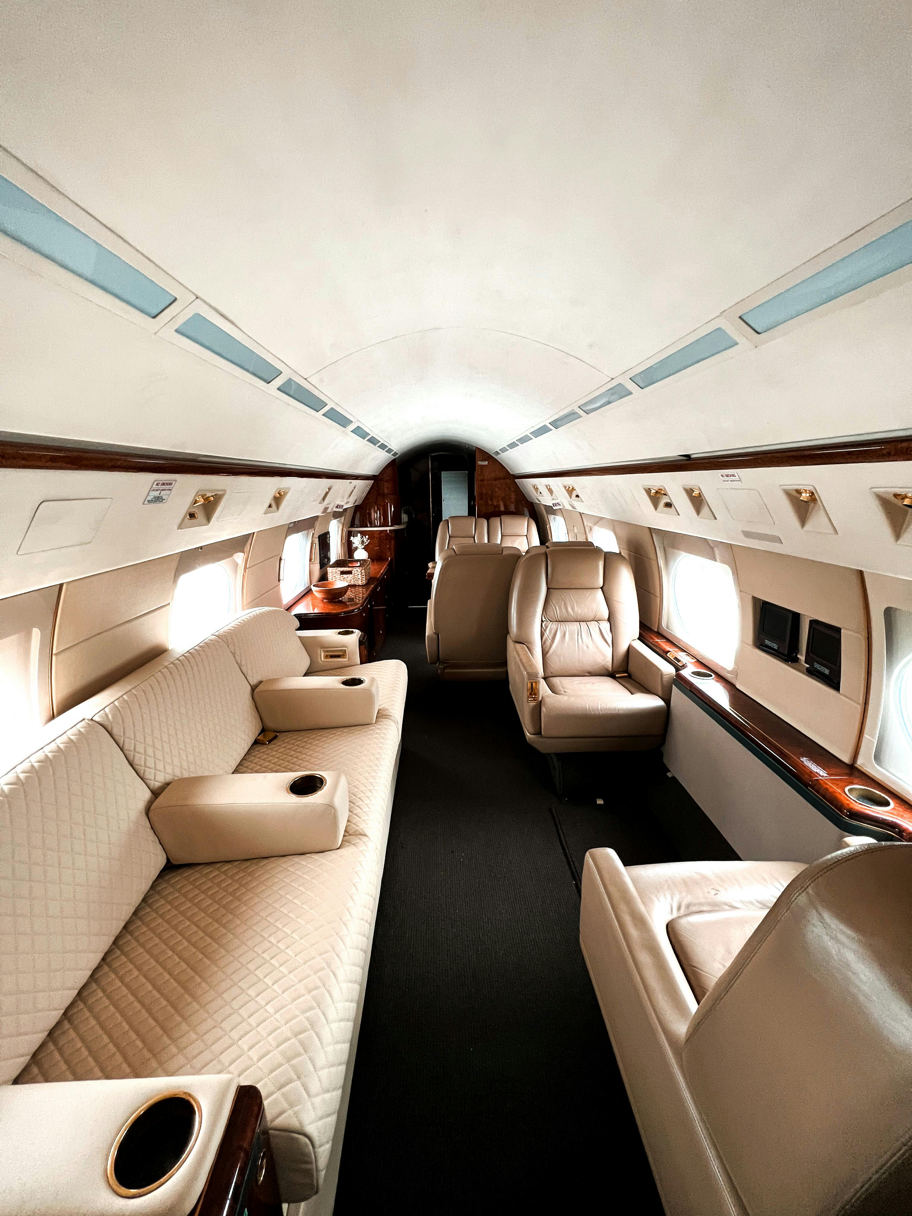 empty leg flights on private jets